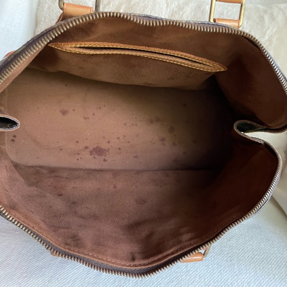 Vintage Authentic Louis Vuitton Monogram Alma - Picture 10 of 14